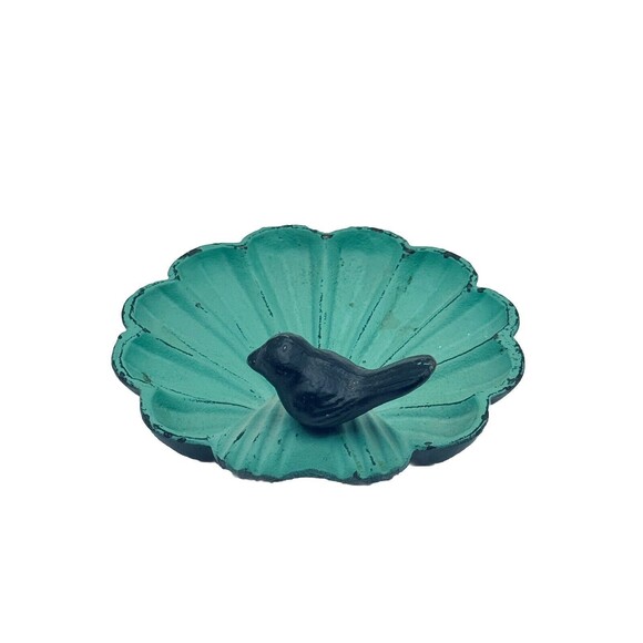 Cast Iron Scalloped Shell with Perched Bird Soap Holder Jewelry Change Keys Tray - Picture 4 of 9